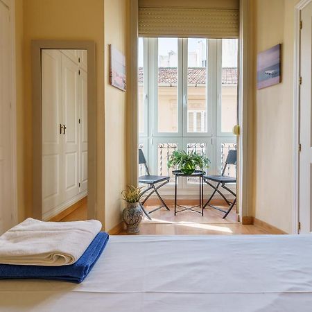 Bright Two-Bedroom Apartment In The Historic Center Málaga Esterno foto